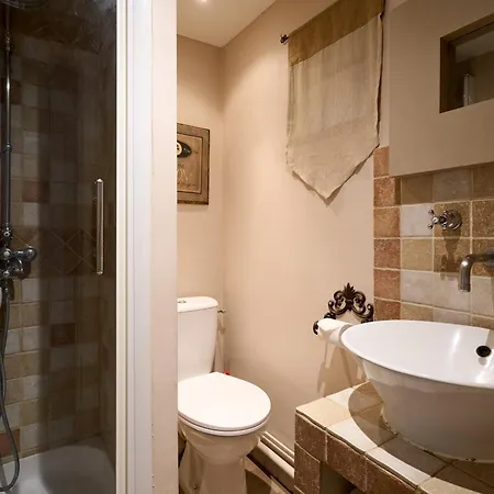 Casa Royal: Direct Cité View With Nearby Free Parking *