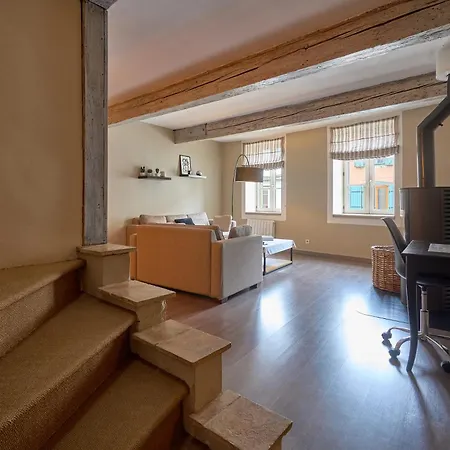 Casa Royal: Direct Cité View With Nearby Free Parking