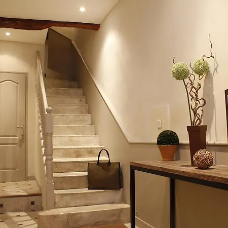 Casa Royal: Direct Cité View With Nearby Free Parking * Carcassonne